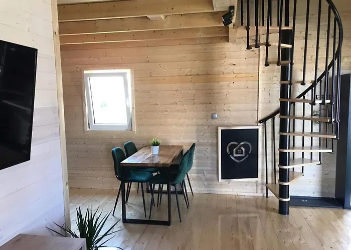 Krysiakowe Chatki ロッジ Gąski